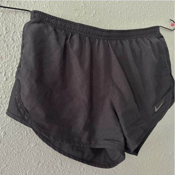 Nike Women’s Dri-FIT Tempo Running Shorts Black Size Medium With Pocket Liner - Picture 2 of 11